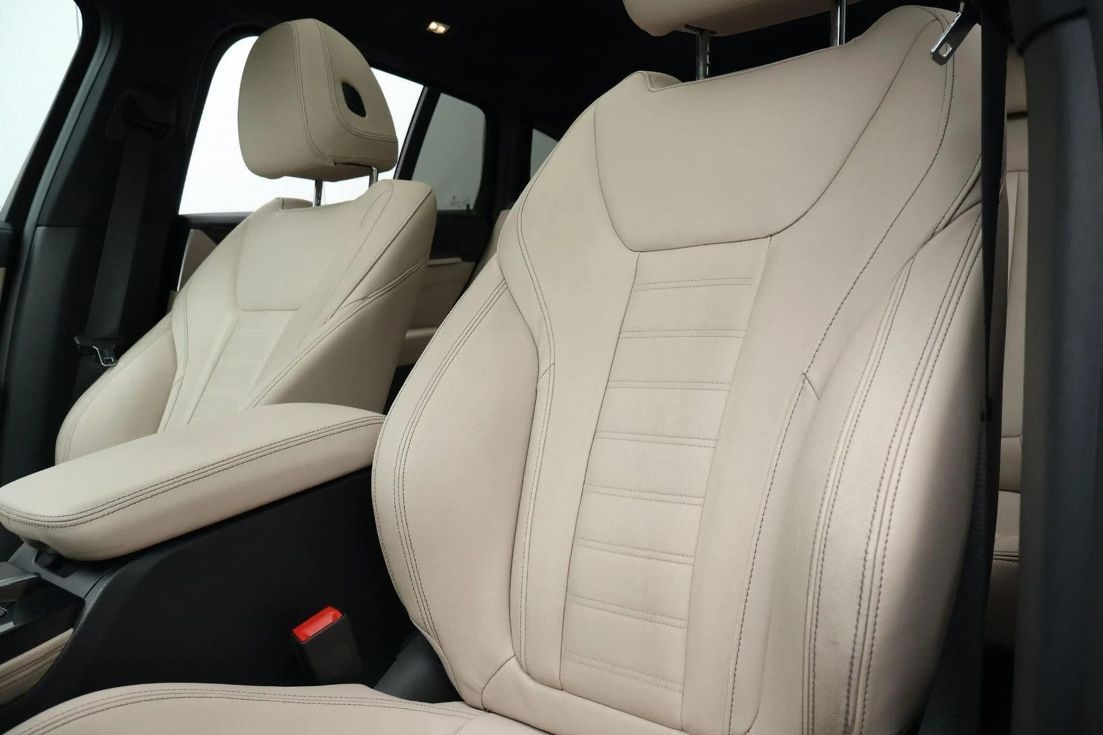 BMW X4 xDrive30i High Executive / Pano / M-Sport / H — photo 13