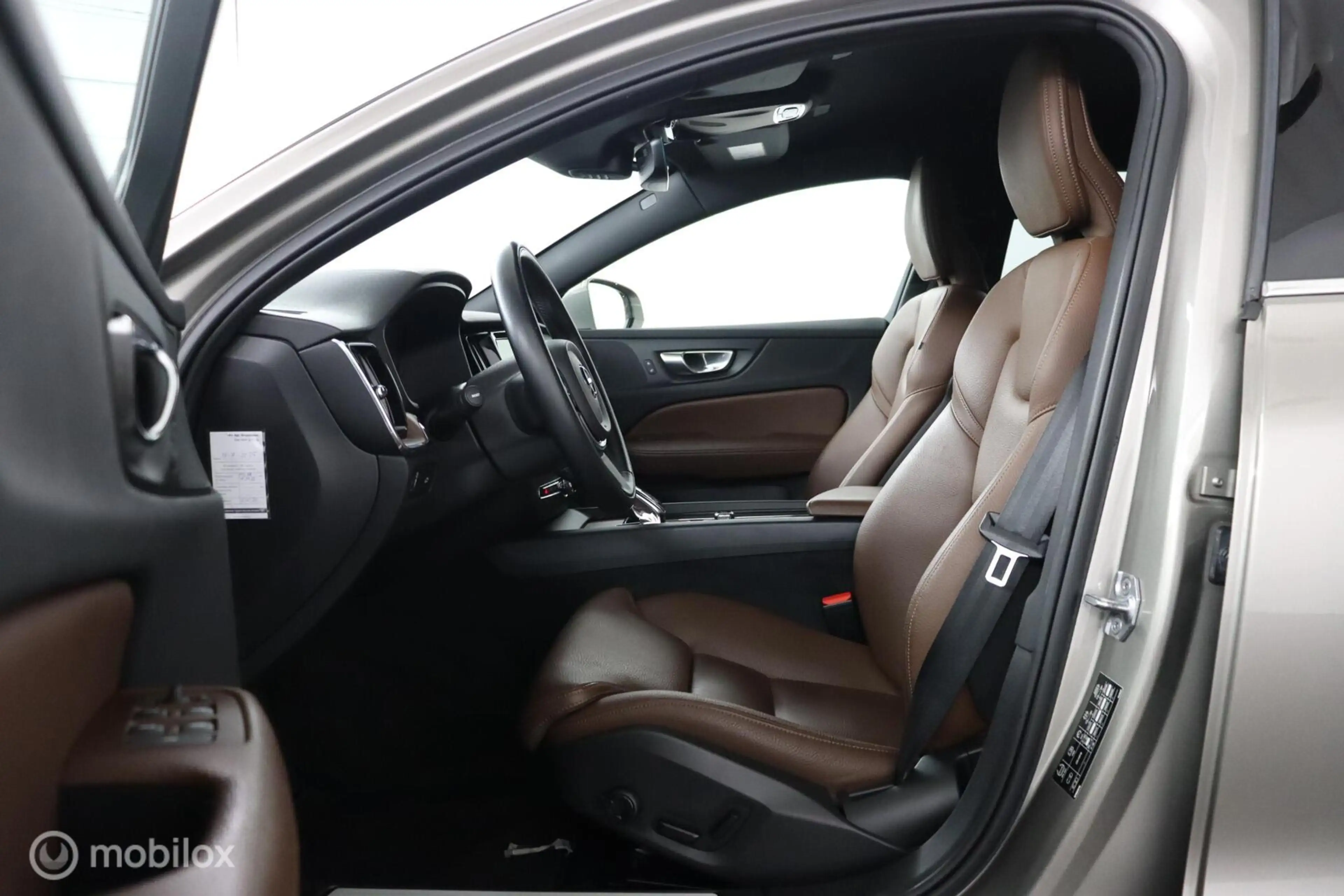 Volvo V60 2.0 B3 Inscription | Adaptieve Cruise | BLISS | Tr — photo 13