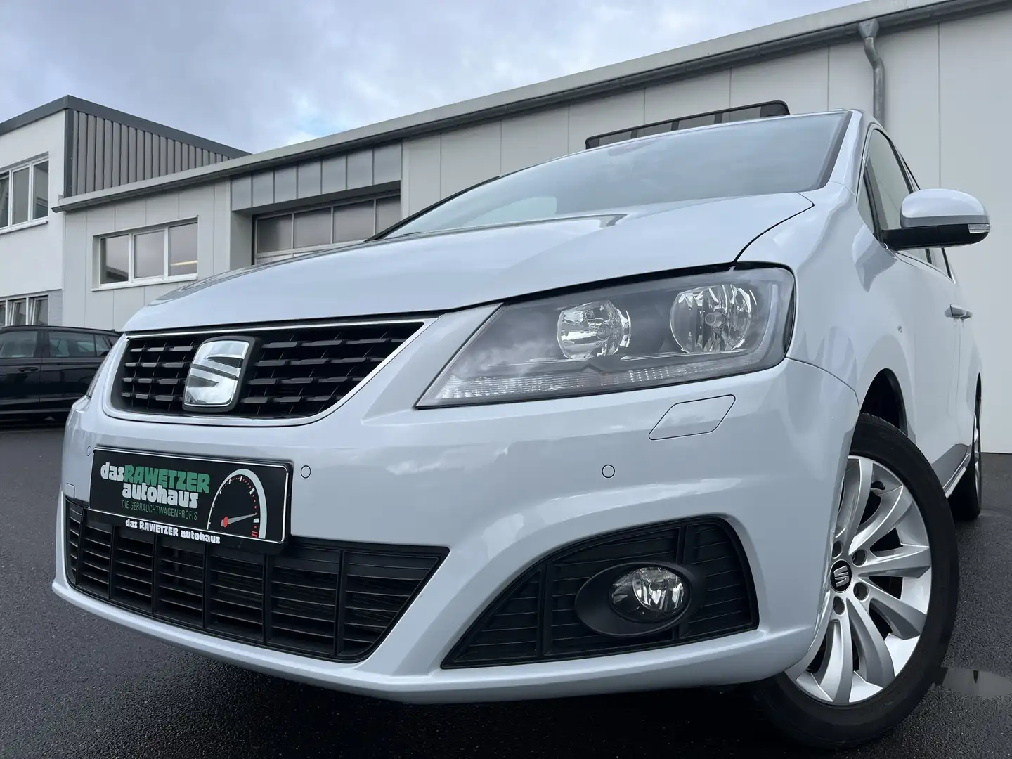 SEAT Alhambra 1.4 TSI Style 156€ m. 20% Anzahlung STHZ Panoram Weiß - 1