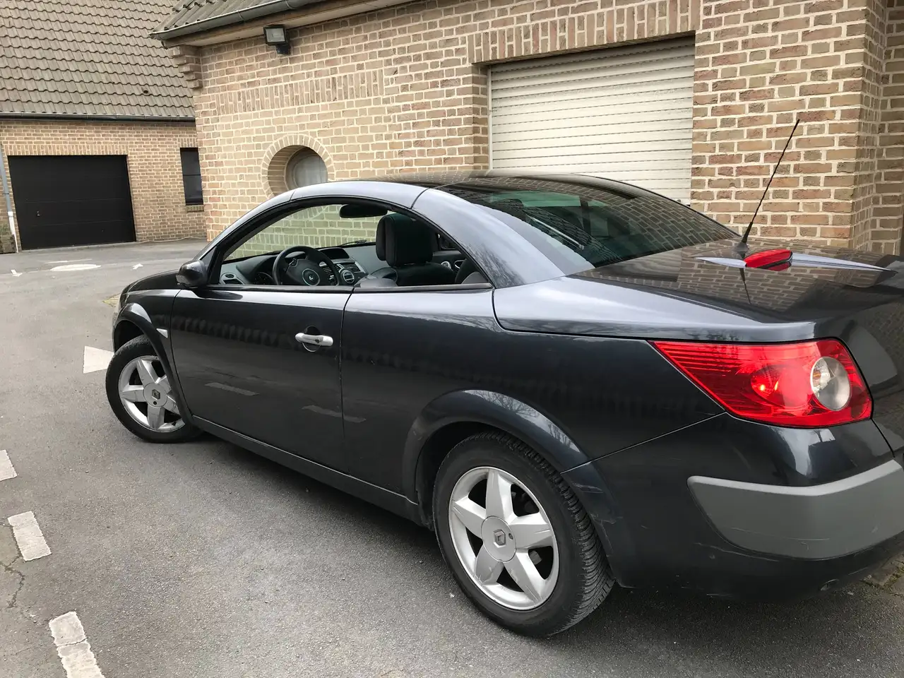 Renault Megane Coupé-Cabriolet — photo 9
