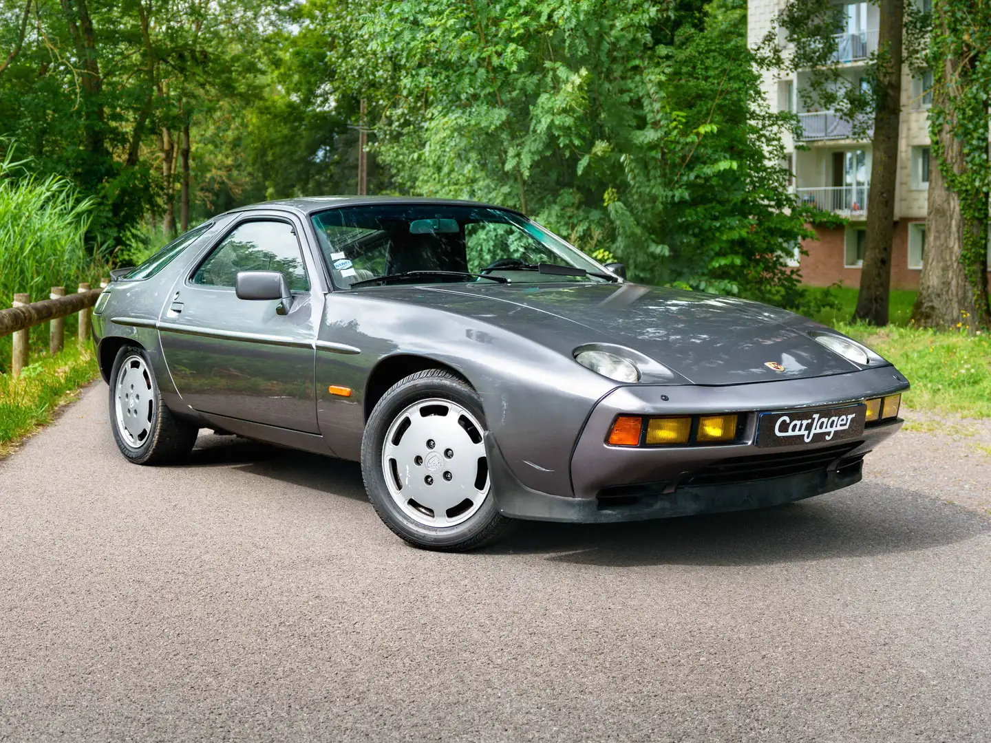 Porsche 928 928 4.7 S A Grau - 1