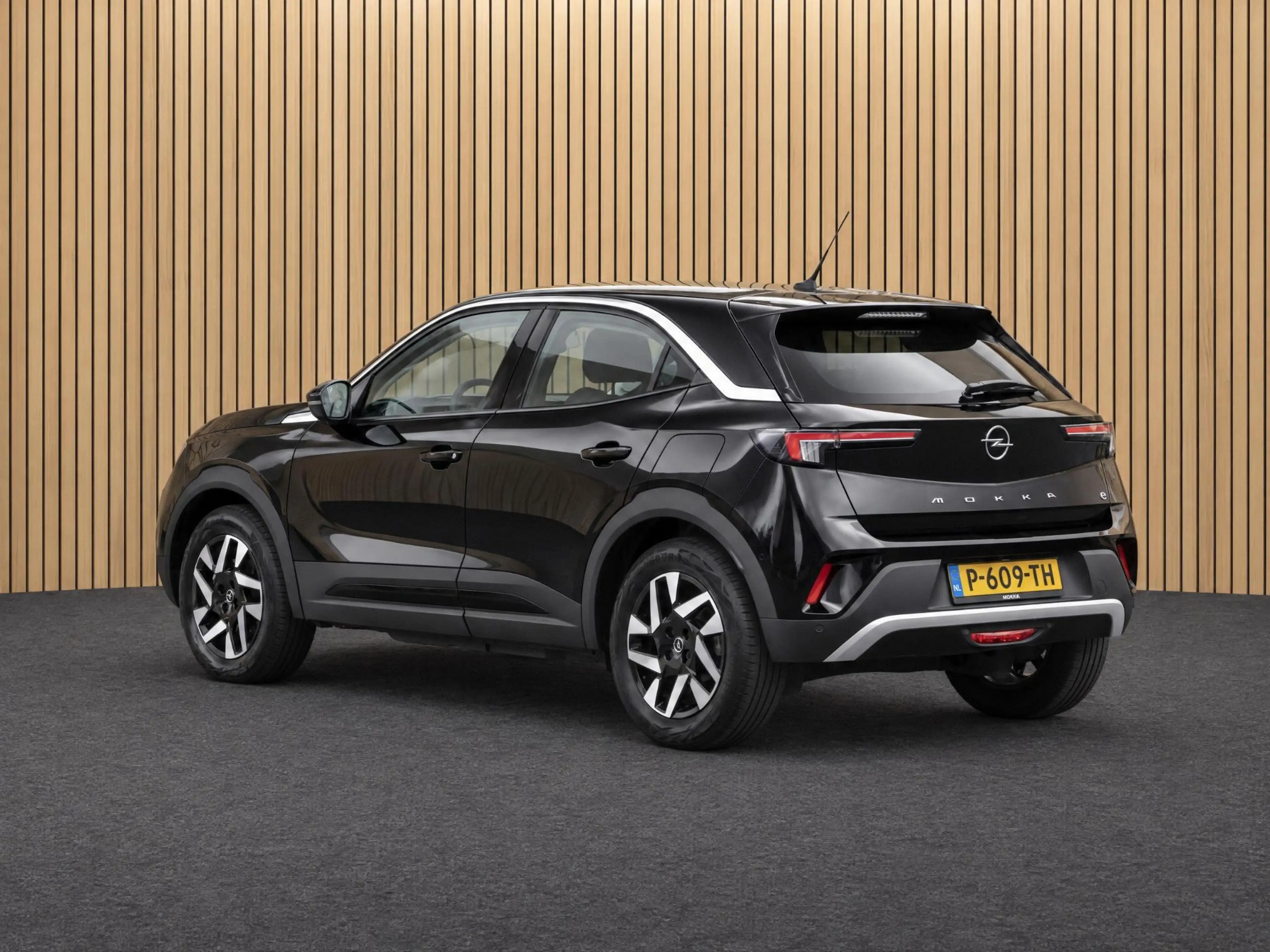 Opel Mokka-E Business Elegance 50-kWh | Camera/Navi/Adaptive Cr — photo 2
