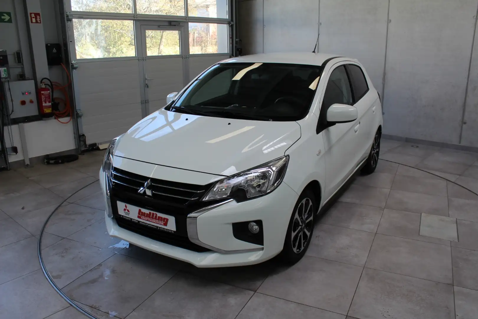 Mitsubishi Space Star Select+ 1.2 CVT Automatik Weiß - 2