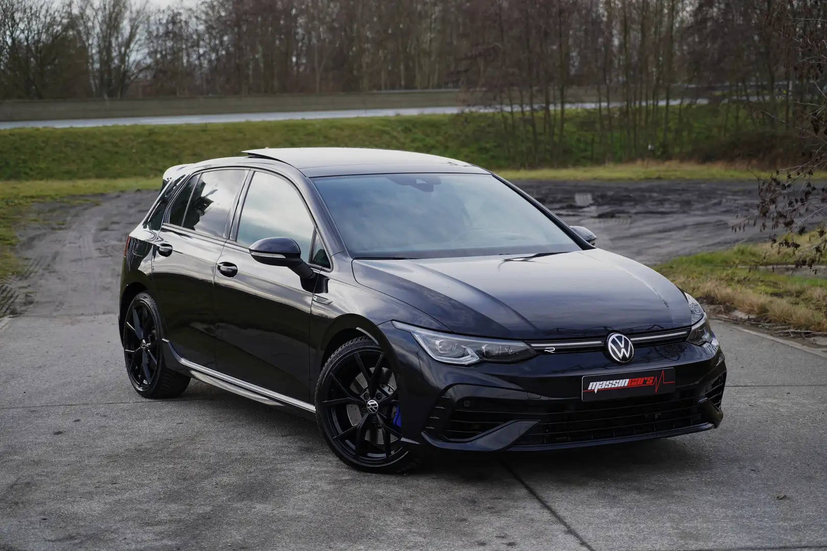 Volkswagen Golf R AKRA | PANO | 4MOTION | HEAD-UP | COOLED SEATS Noir - 2