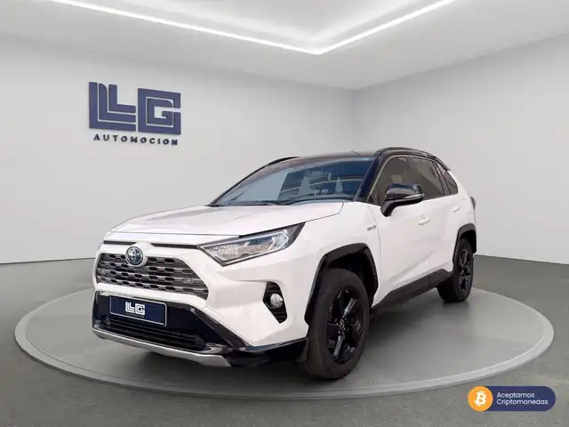 2021 Toyota Rav4 in White for sale