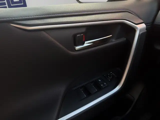 Toyota Rav4 view 14