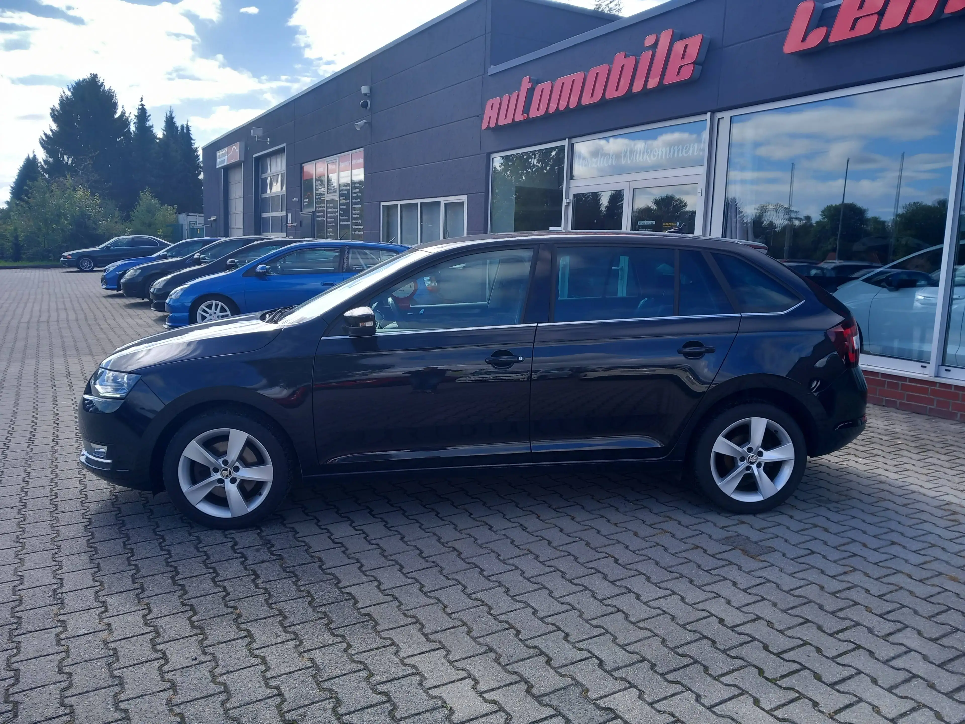 Skoda Rapid/Spaceback 1,0 FSI Style *Xenon*Navi*LED*Tempo*SHZ*AHK — photo 2