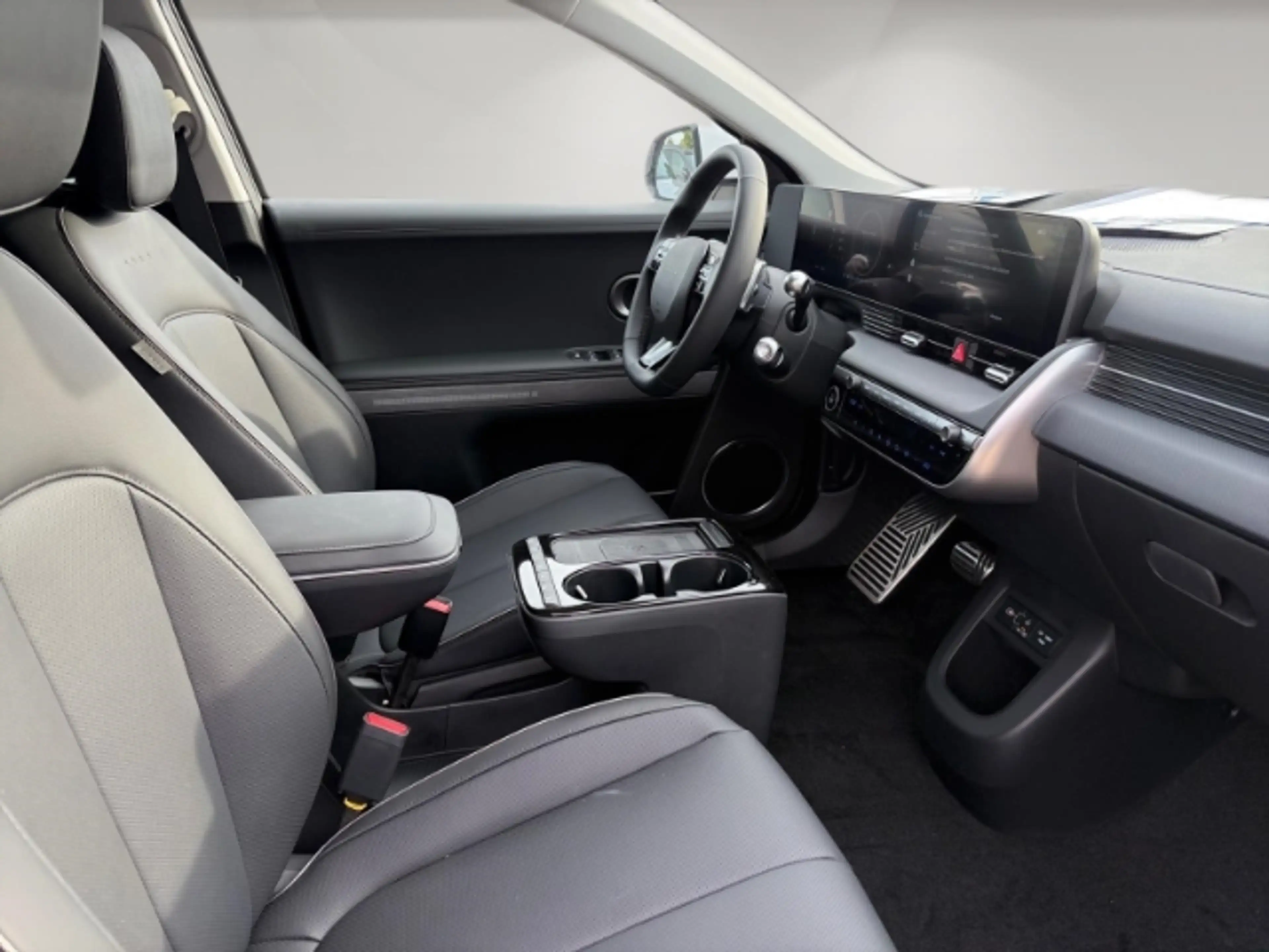 Hyundai IONIQ 5 Uniq FL (MY26) 84 kWh 4WD (325 PS) UNIQ PANO MATRI — photo 14