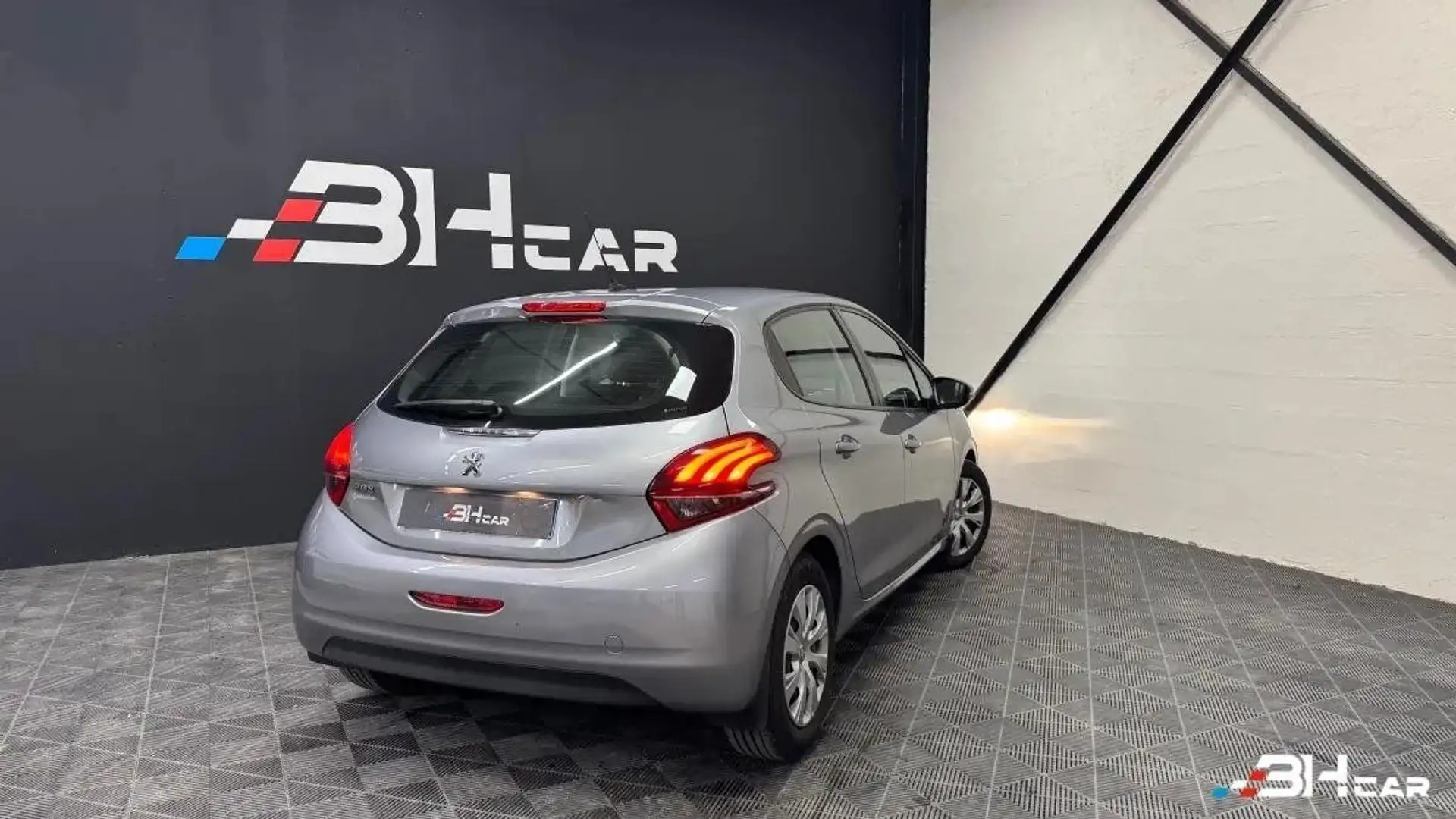 Peugeot 208 1.5 BlueHDi S&S 100 Active Gris - 2