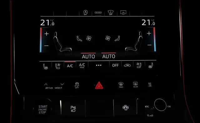 Audi RS6 Avant view 14