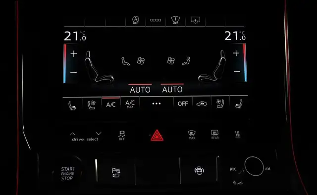 Audi RS6 Avant view 15