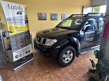 Navara 2.5 dCi 4 porte Double Cab SE