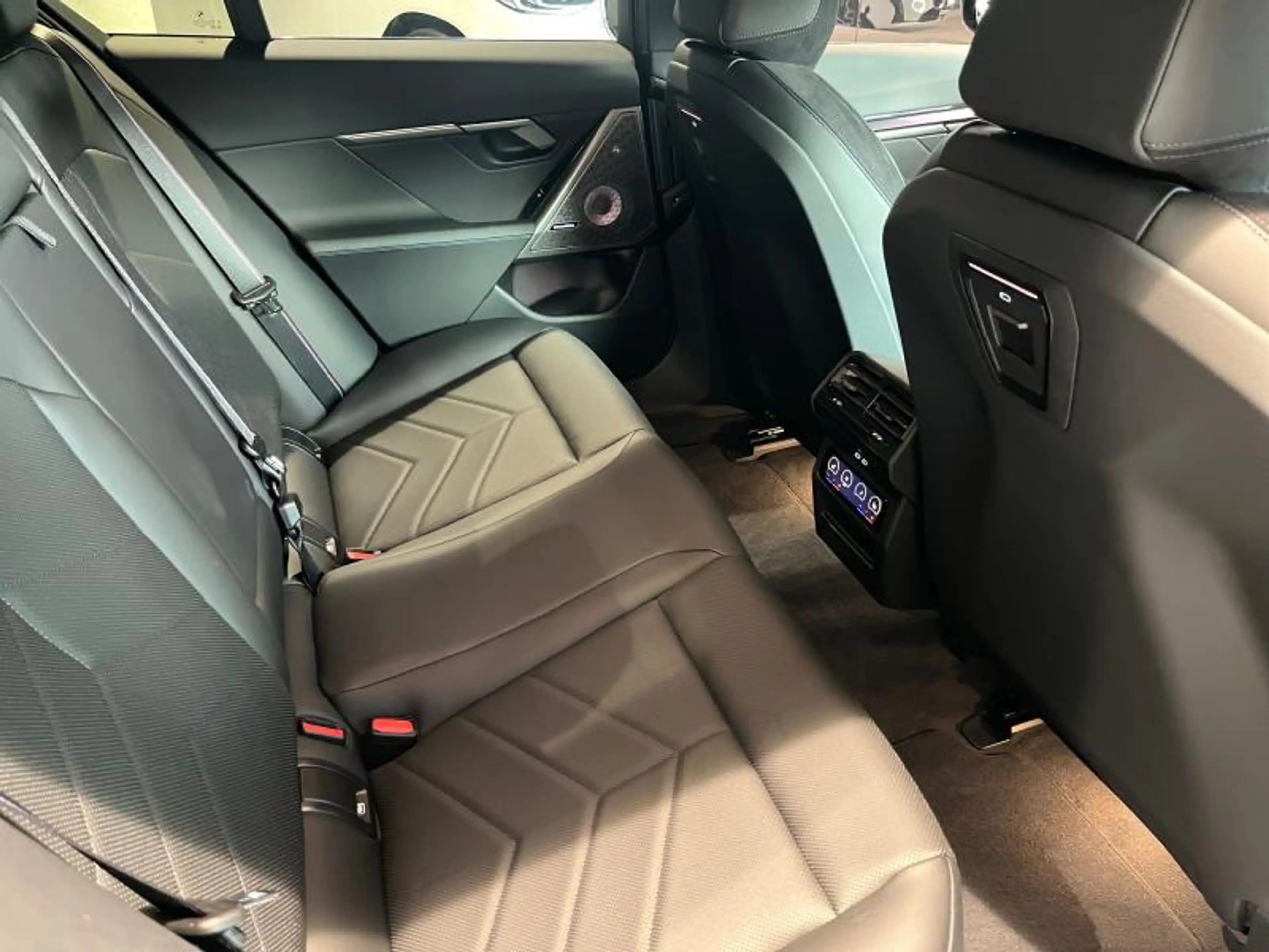 BMW 550 550e xDrive Berline — photo 11