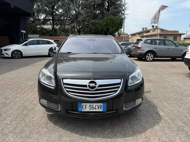 Opel Insignia view 2