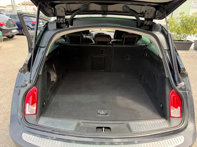 Opel Insignia view 9
