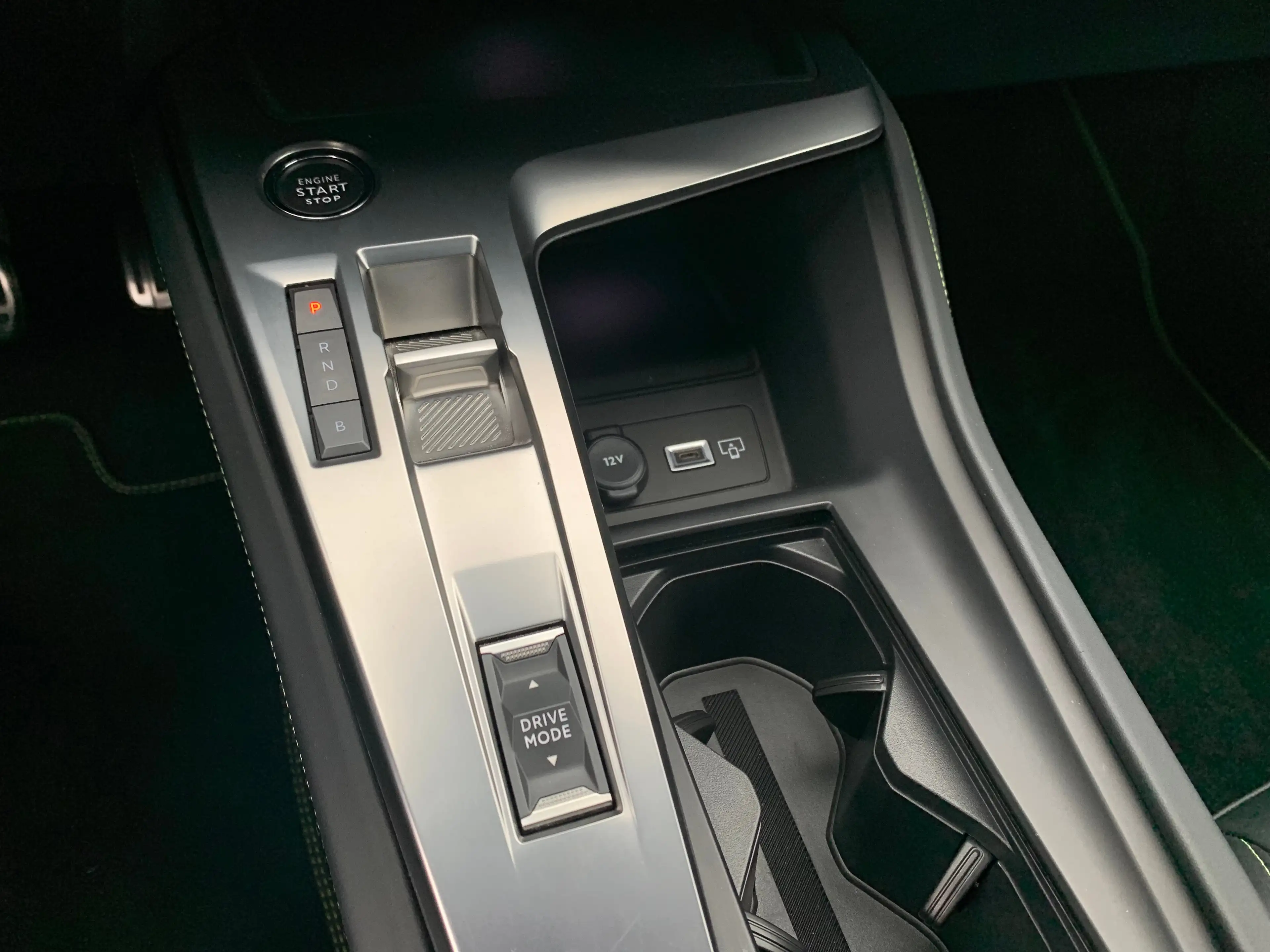 Peugeot 408 1.6 HYbrid GT 225 EAT8 First Edition Airco | Camer — photo 26