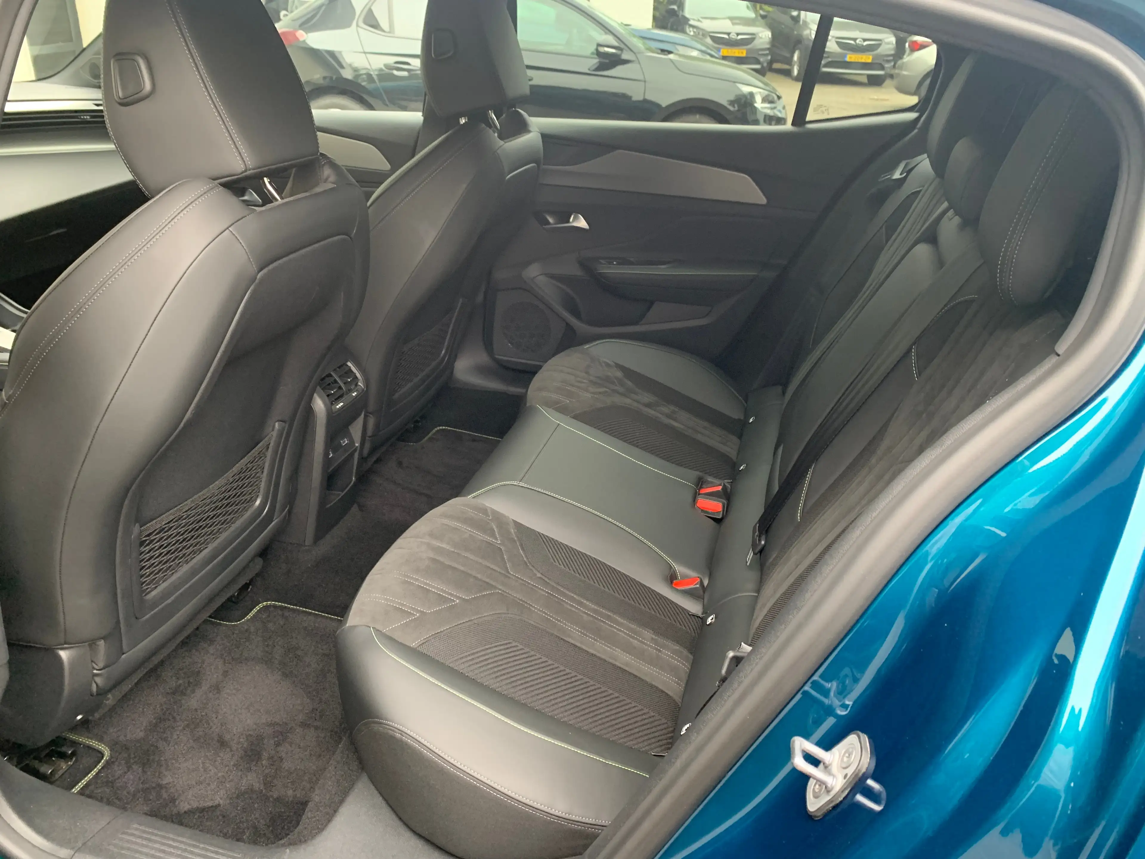 Peugeot 408 1.6 HYbrid GT 225 EAT8 First Edition Airco | Camer — photo 31