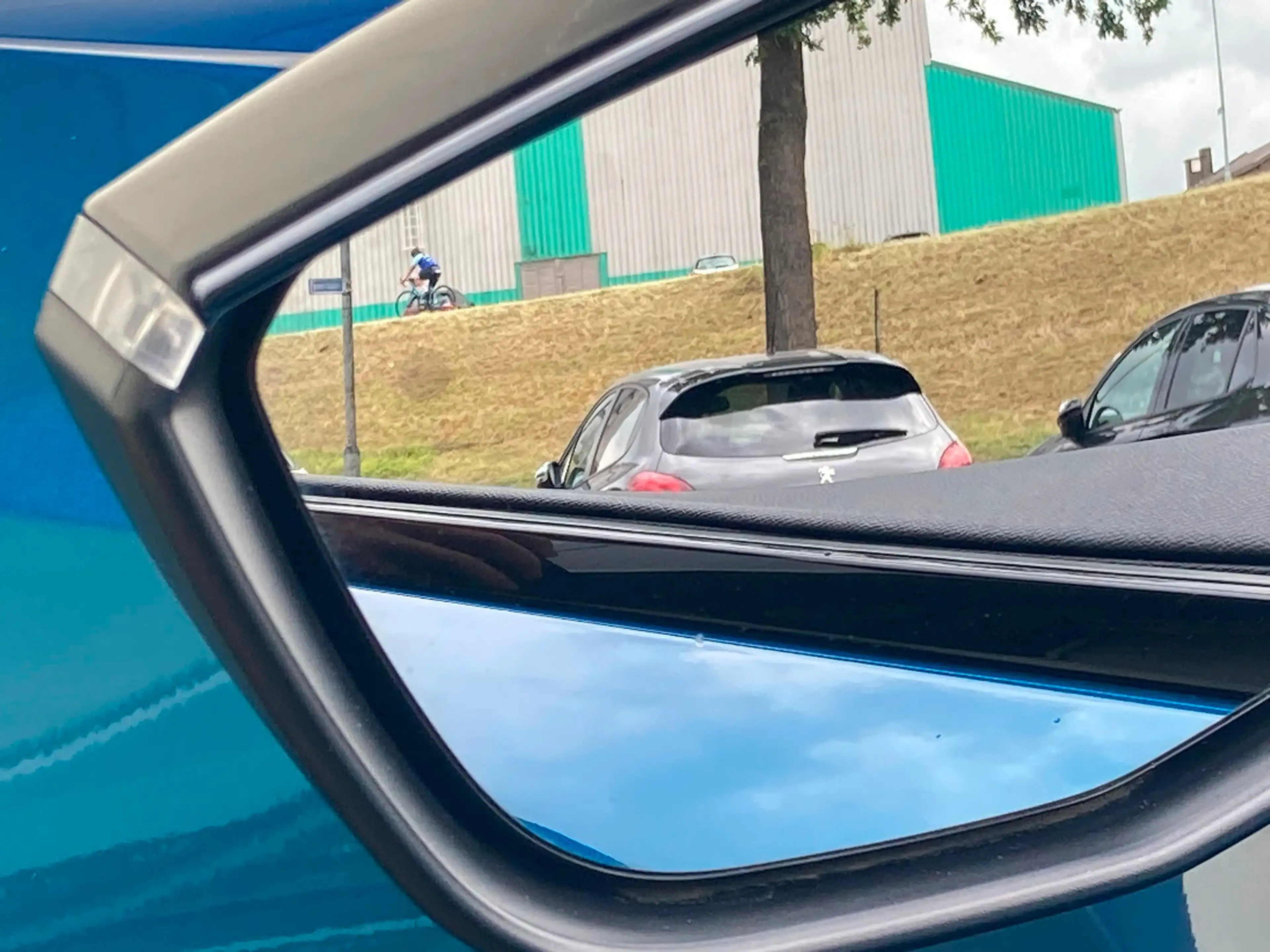 Peugeot 408 1.6 HYbrid GT 225 EAT8 First Edition Airco | Camer — photo 41