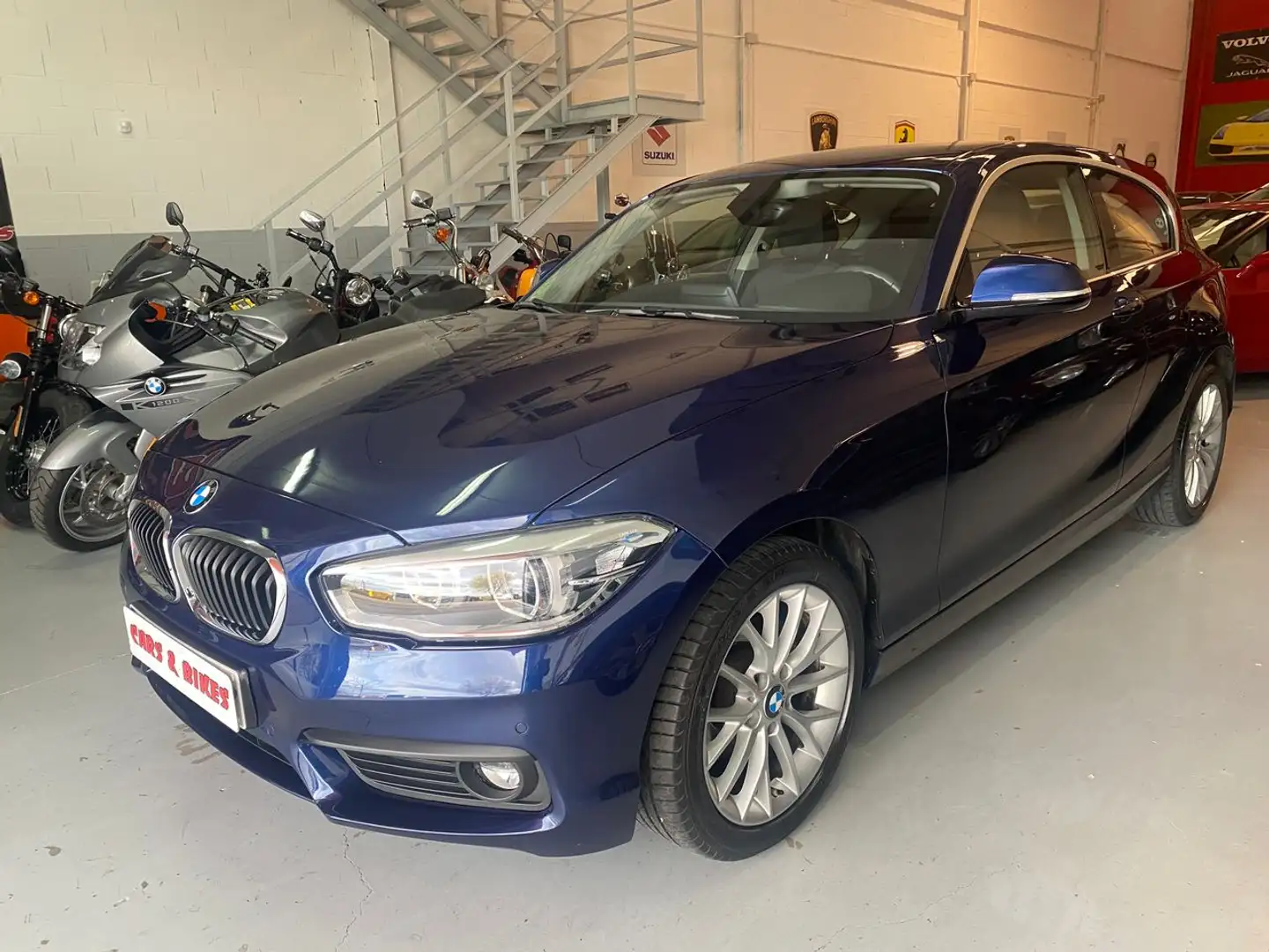 BMW 116 116dA Azul - 1
