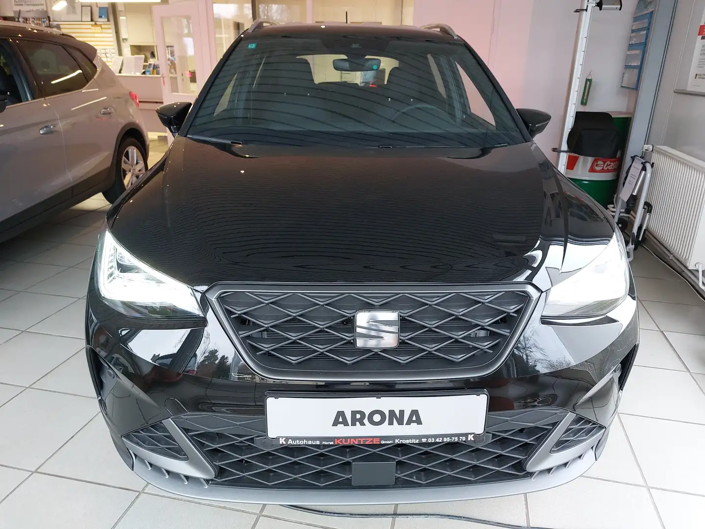 SEAT Arona FR DSG LED NAVI TOTW SHZ ACC PDC/KAMERA 17"ALU Schwarz - 1