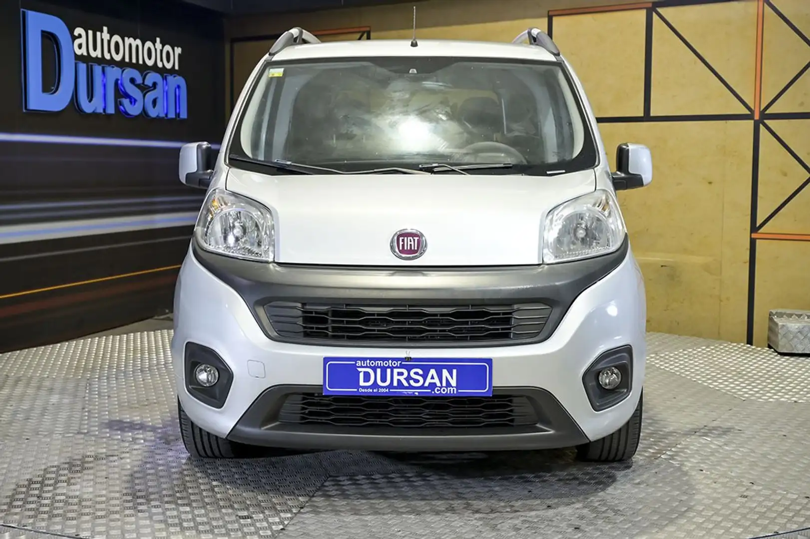 Fiat Qubo 1.3Mjt Lounge Gris - 2