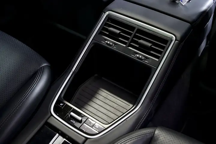 Porsche Panamera 2017, foto 42