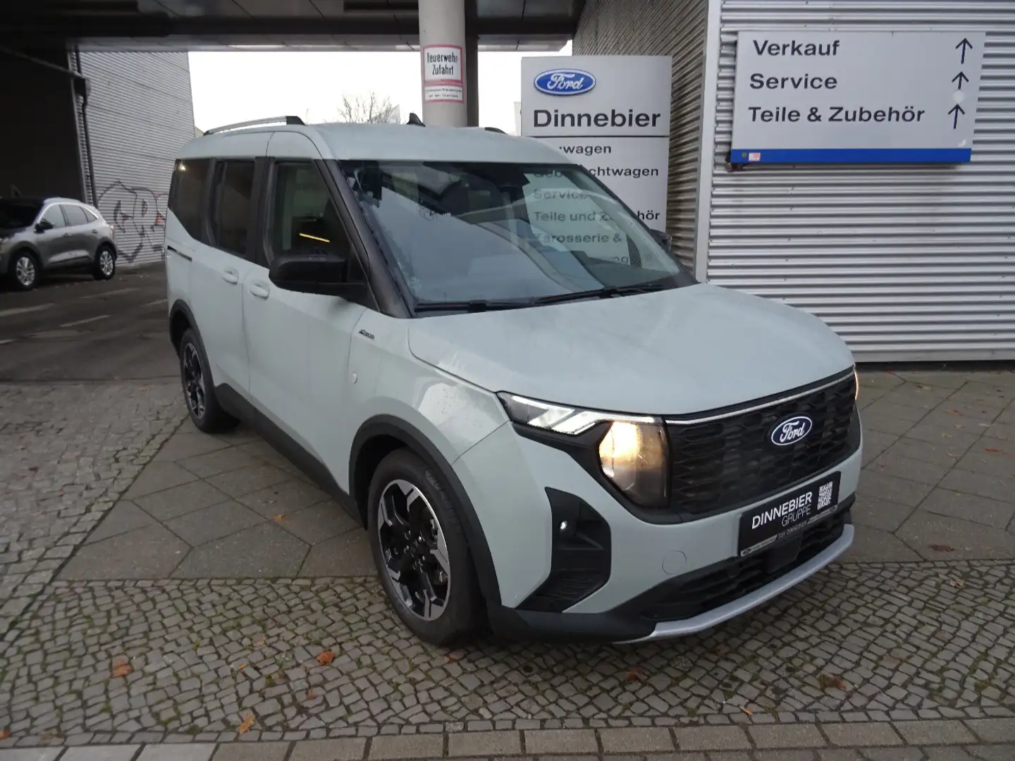 Ford Tourneo Courier Active 92 kW ACC CAM NAVI TWA LM Grau - 2