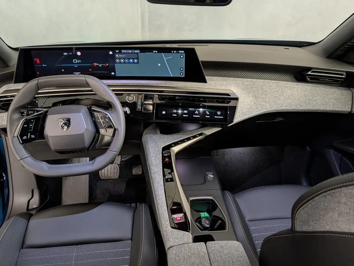 Peugeot 3008 3008 hybrid Allure 145 e-dcs6 sconto 10000€ - 2