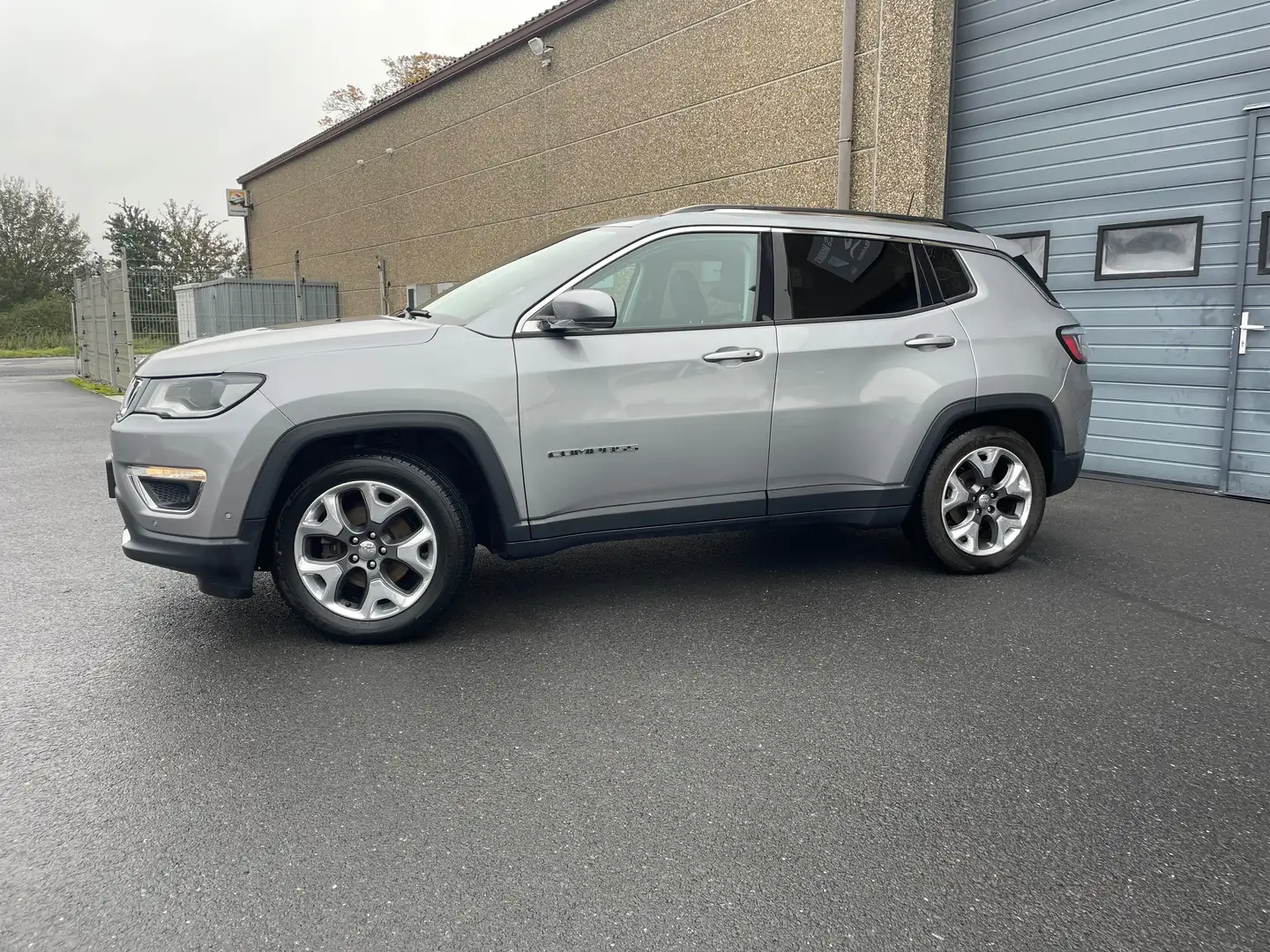 Jeep Compass 1.4 Turbo 4x2 Zilver - 2