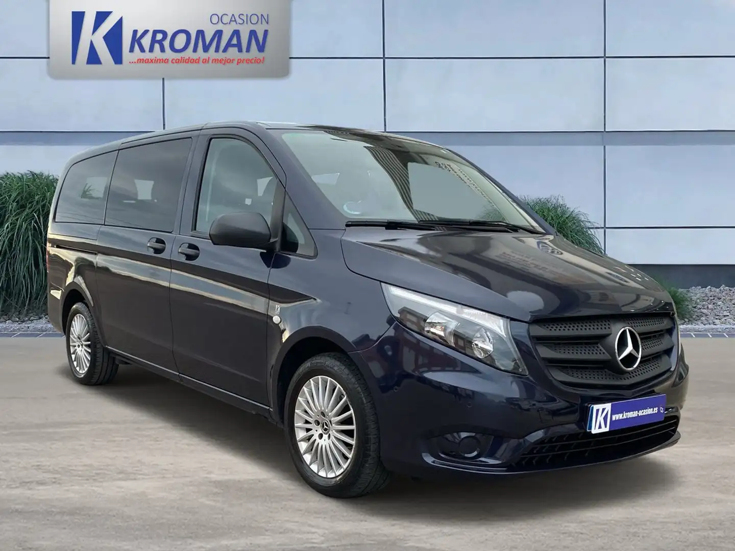 Mercedes-Benz Vito M1 2.2 TDi Auto. 114 Tourer Pro Largo 9Plazas Blauw - 1