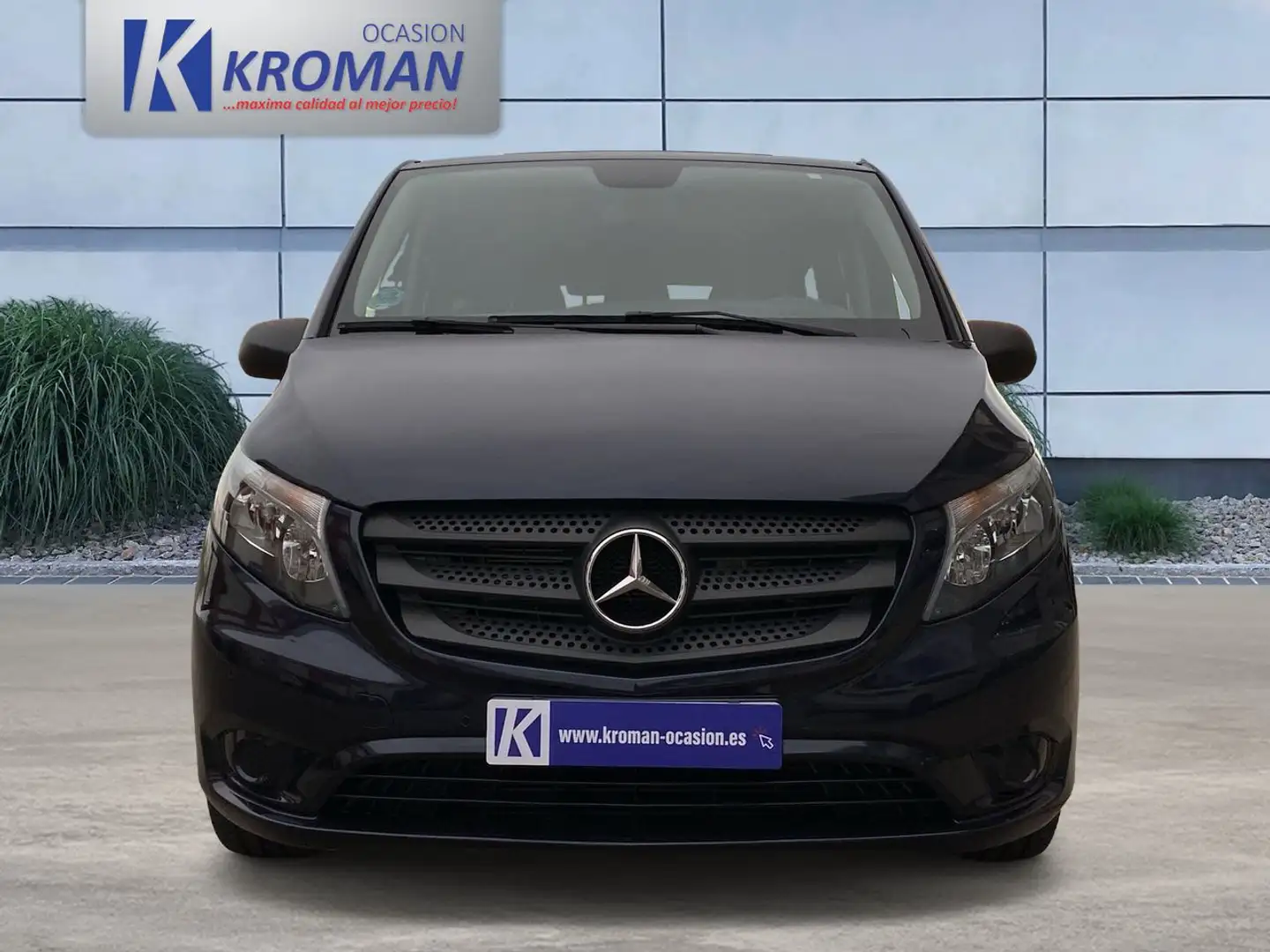 Mercedes-Benz Vito M1 2.2 TDi Auto. 114 Tourer Pro Largo 9Plazas Blauw - 2