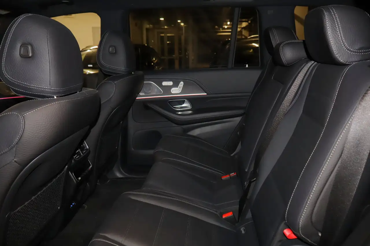 Mercedes-Benz GLS снимка Mercedes-Benz GLS