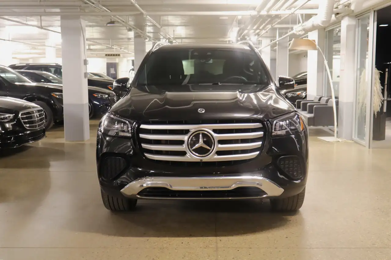 Mercedes-Benz GLS снимка Mercedes-Benz GLS