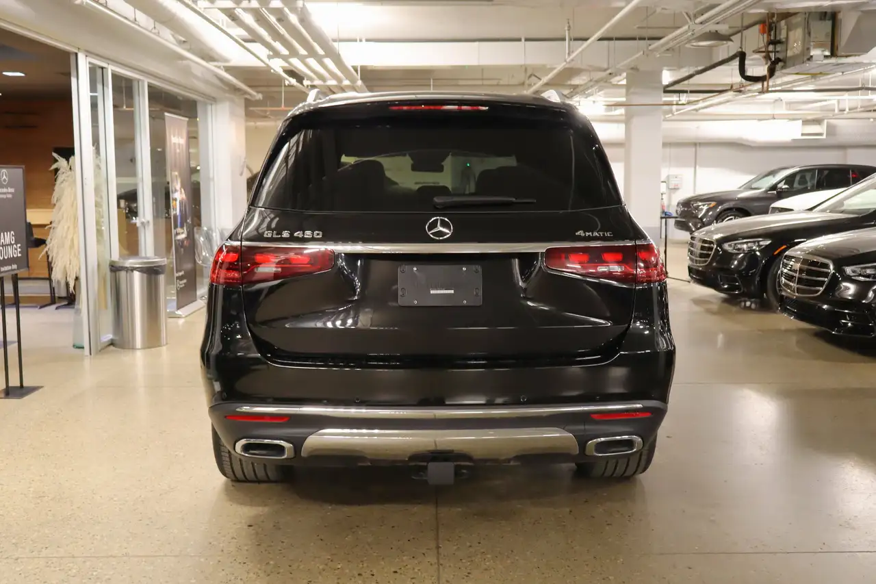 Mercedes-Benz GLS снимка Mercedes-Benz GLS
