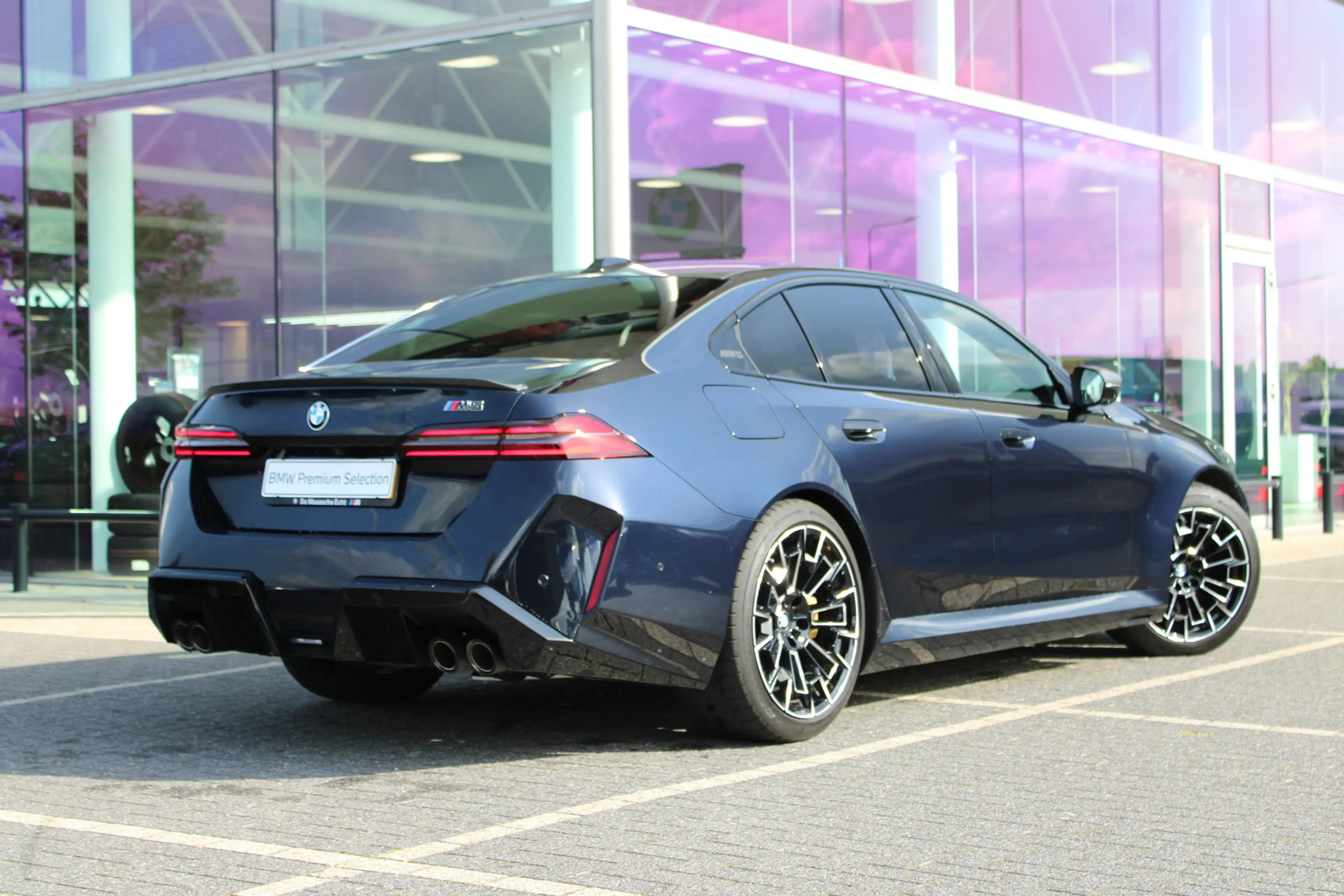 BMW M5 Automaat / M Drive Professional / Trekhaak / Carbo — photo 2