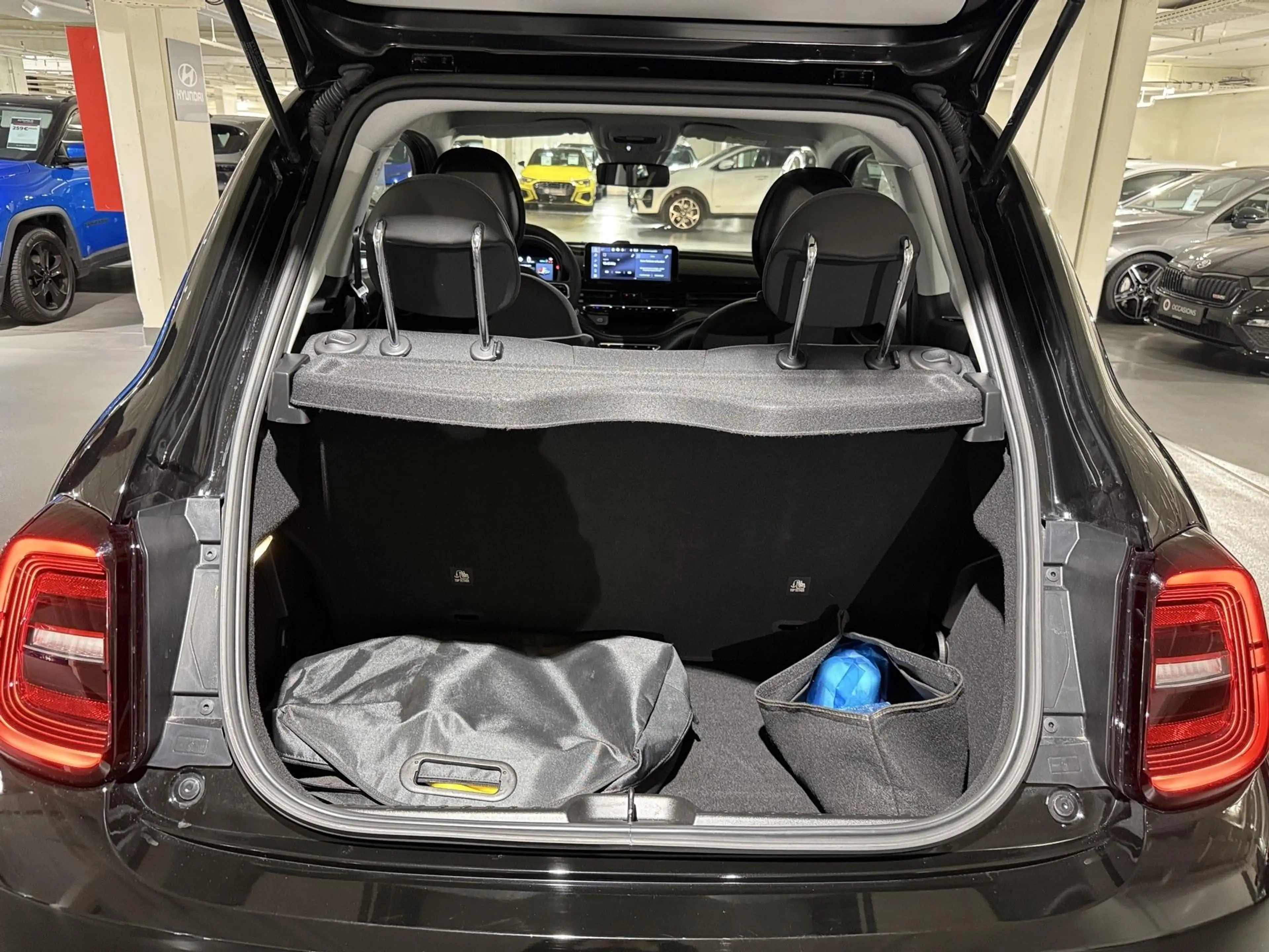 Fiat 500e 500e 24 kWh LIMO — photo 12