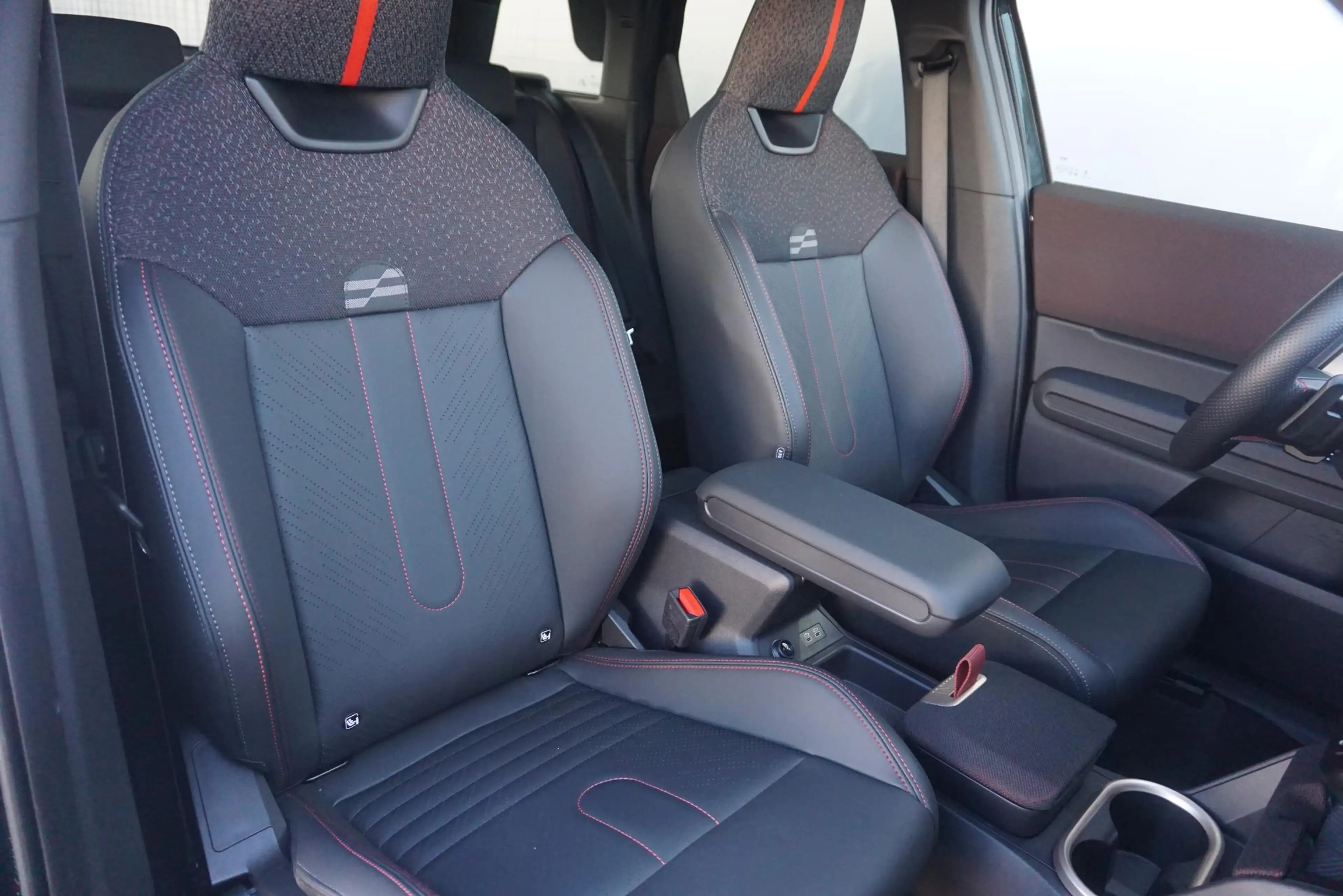 MINI Countryman S All4 John Cooper Works Trim | Pakket L | Harman/Kardon — photo 8