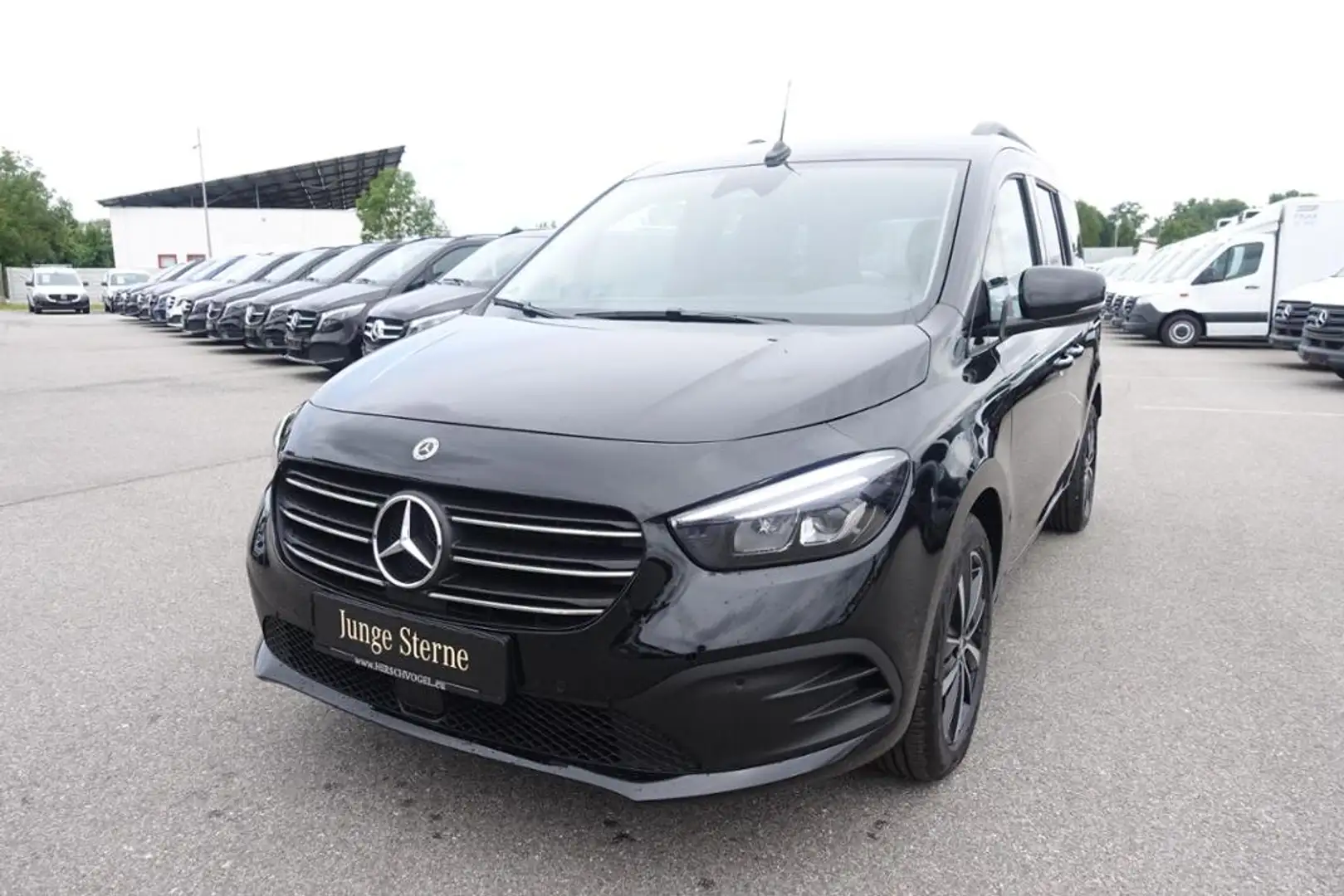 Mercedes-Benz T-Class T 180 d Progressive Edition MBUX10"+Kamera+AHK Schwarz - 1
