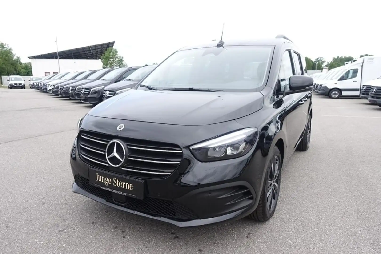 Mercedes-Benz T-Class T 180 d Progressive Edition MBUX10"+Kamera+AHK Schwarz - 1