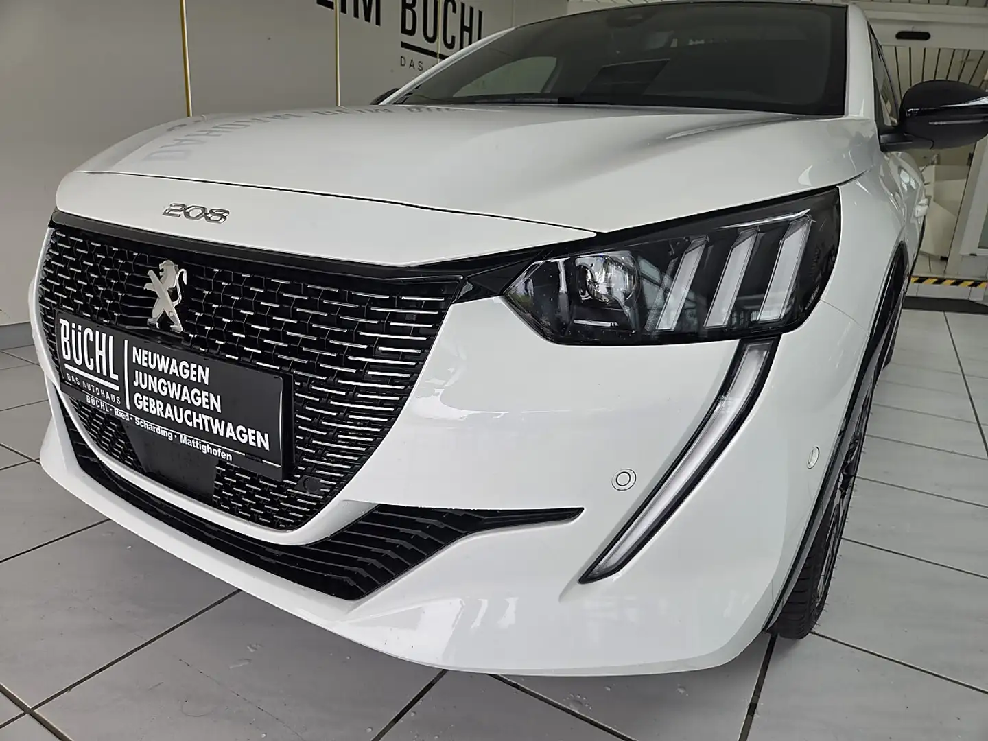 Peugeot 208 GT PureTech 130 S&S EAT8 Aut. Weiß - 2