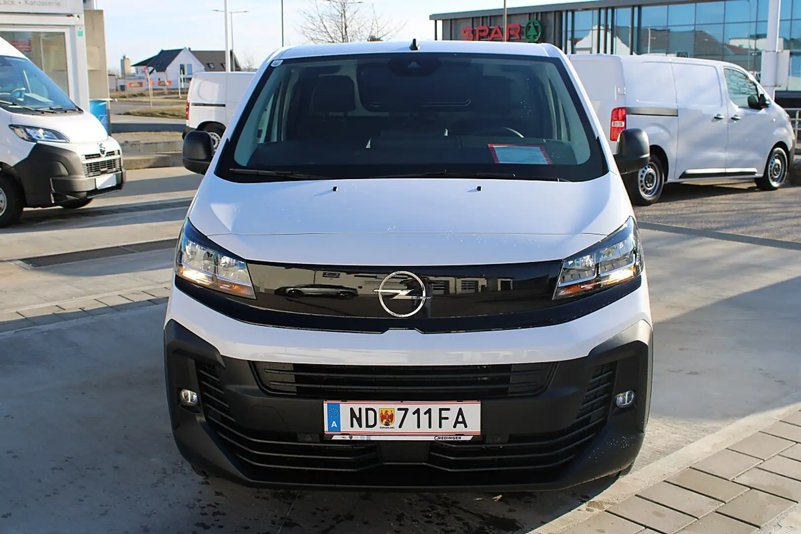 Opel Vivaro BlueHDi 120 S&S M Weiß - 2