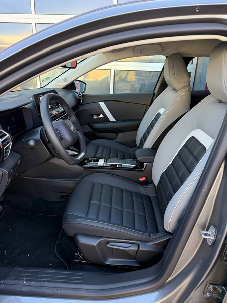 Citroen C4 Hybrid 136 ëDCS6 Max Automatik — photo 8