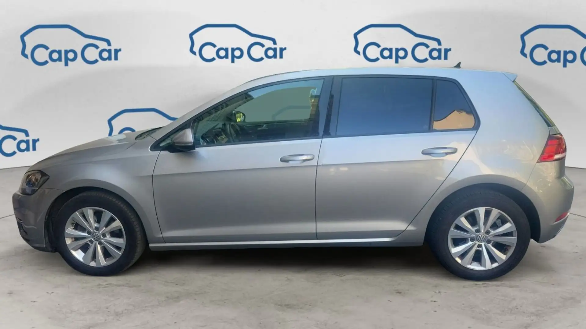 Volkswagen Golf 1.6 TDI Blue Motion 115 DSG7 Confort Business - Au - 2
