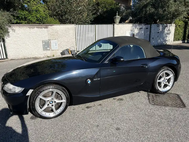 BMW Z4 3.0si (serie E85) allestimento M