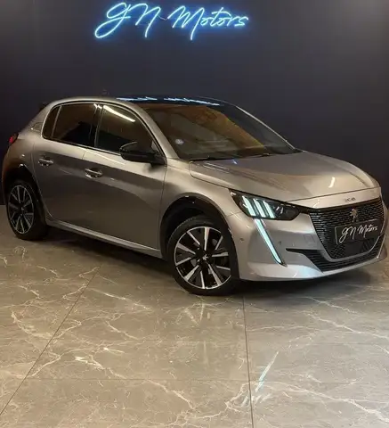 Peugeot 208 view 3