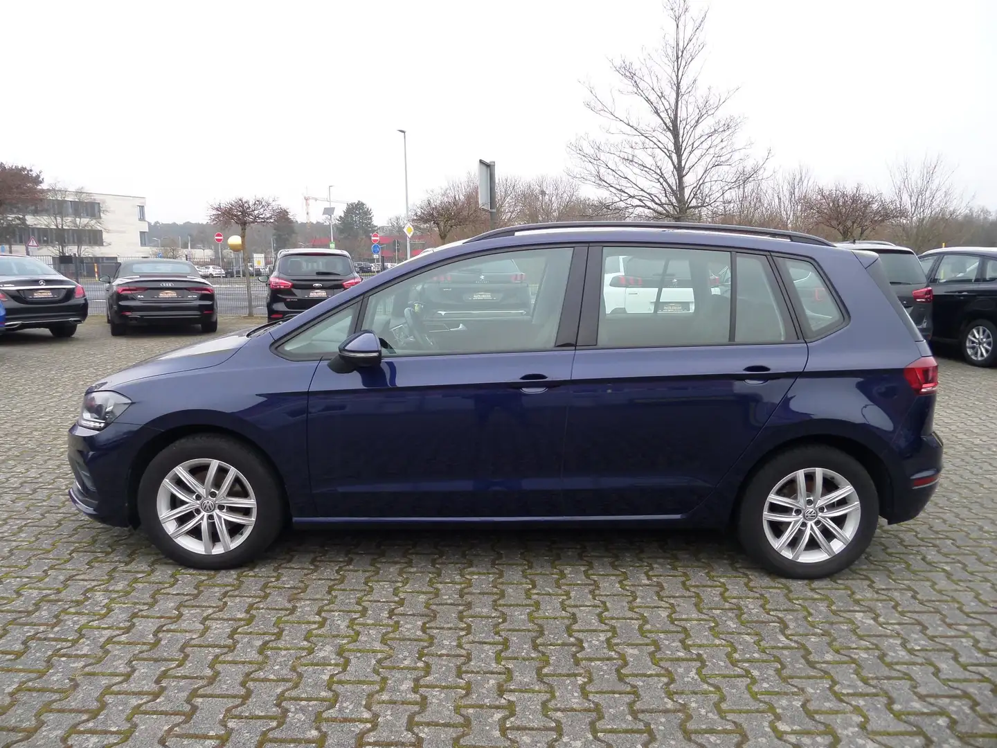Volkswagen Golf Sportsvan Comfortline+Navi+Klimatronic+1.Hand+Service-NEU Bleu - 1