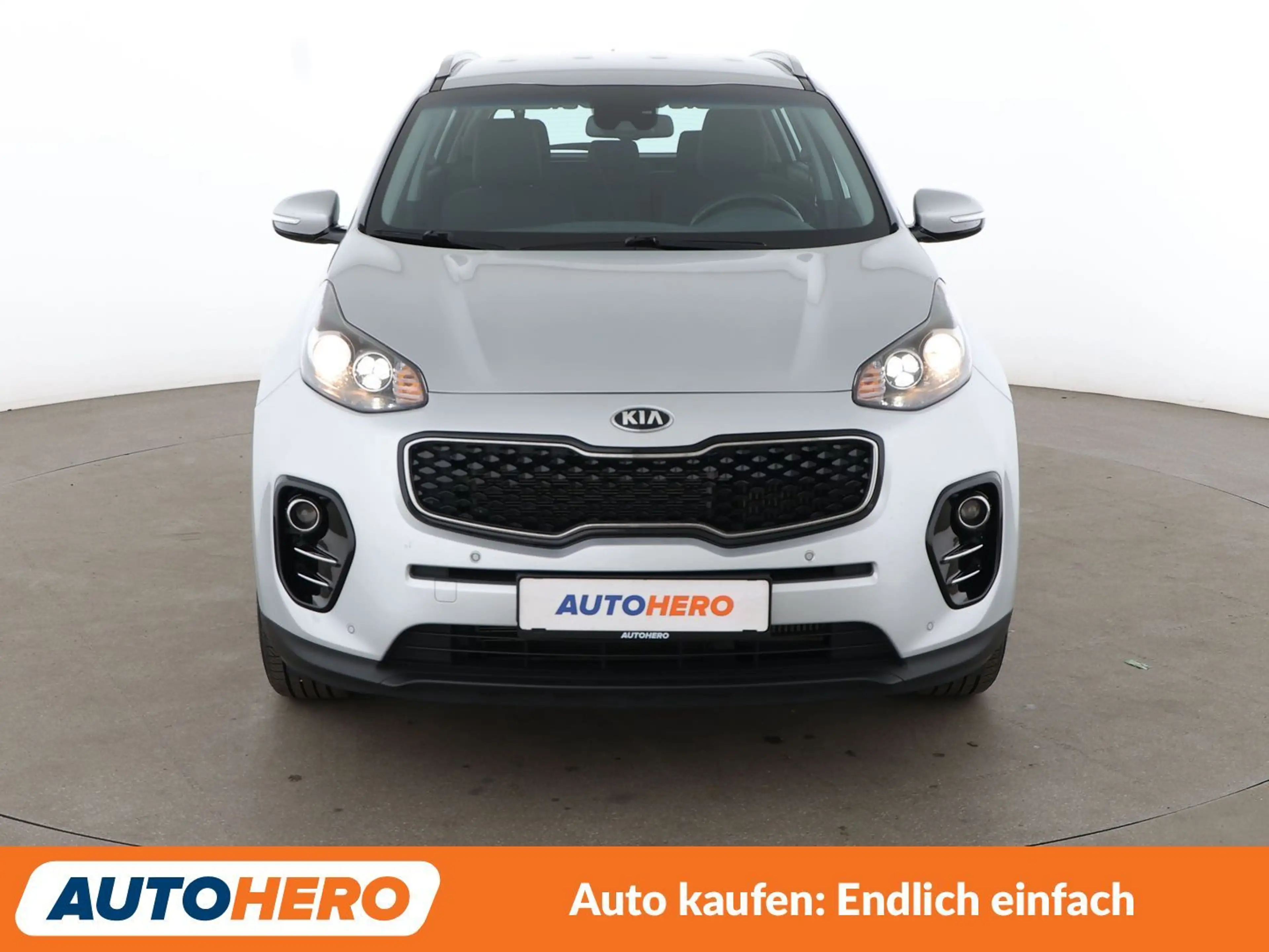 Kia Sportage 2.0 CRDi Vision 2WD*NAVI*TEMPO*CAM*PDC*SHZ* — photo 9