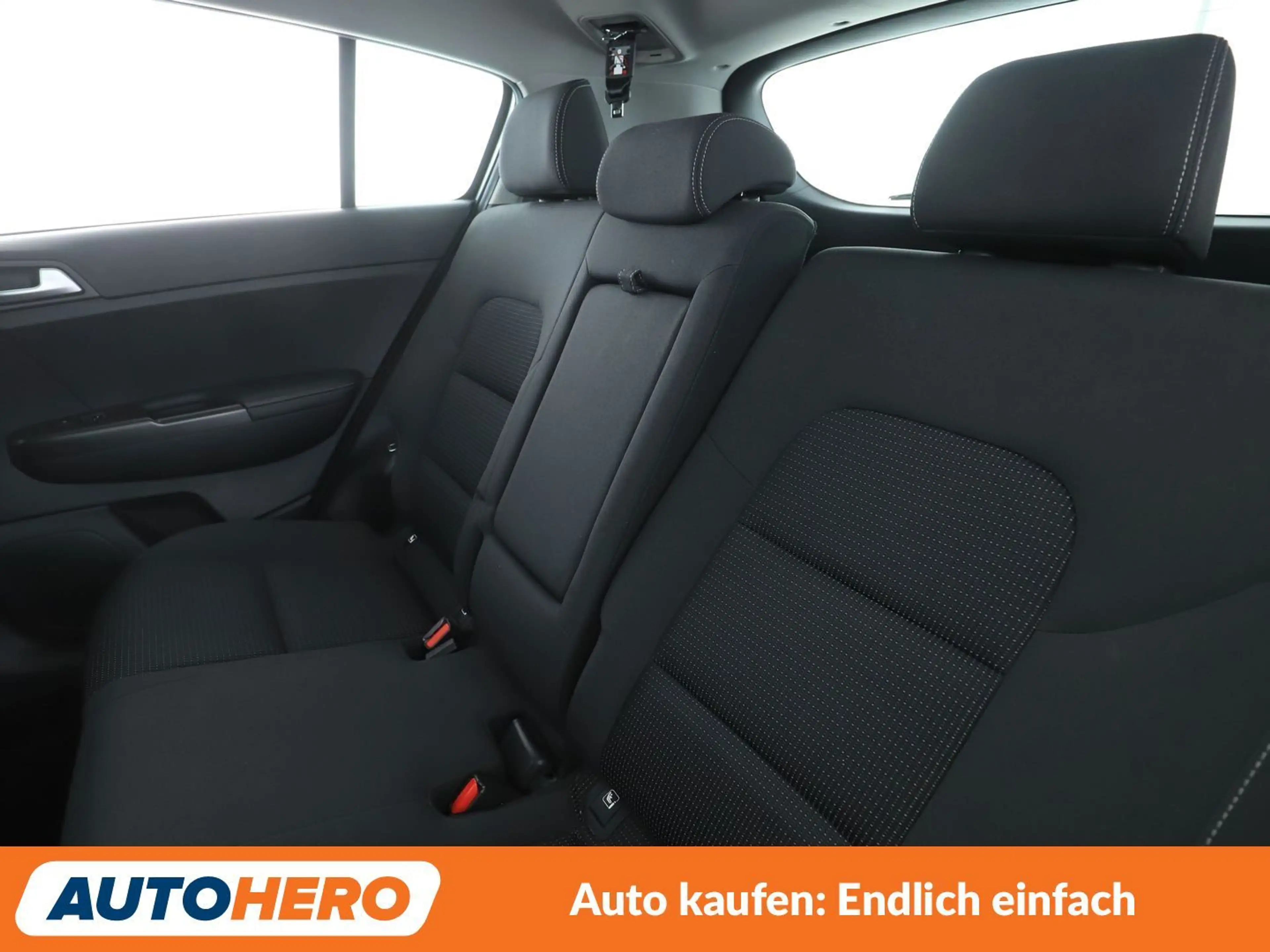 Kia Sportage 2.0 CRDi Vision 2WD*NAVI*TEMPO*CAM*PDC*SHZ* — photo 14