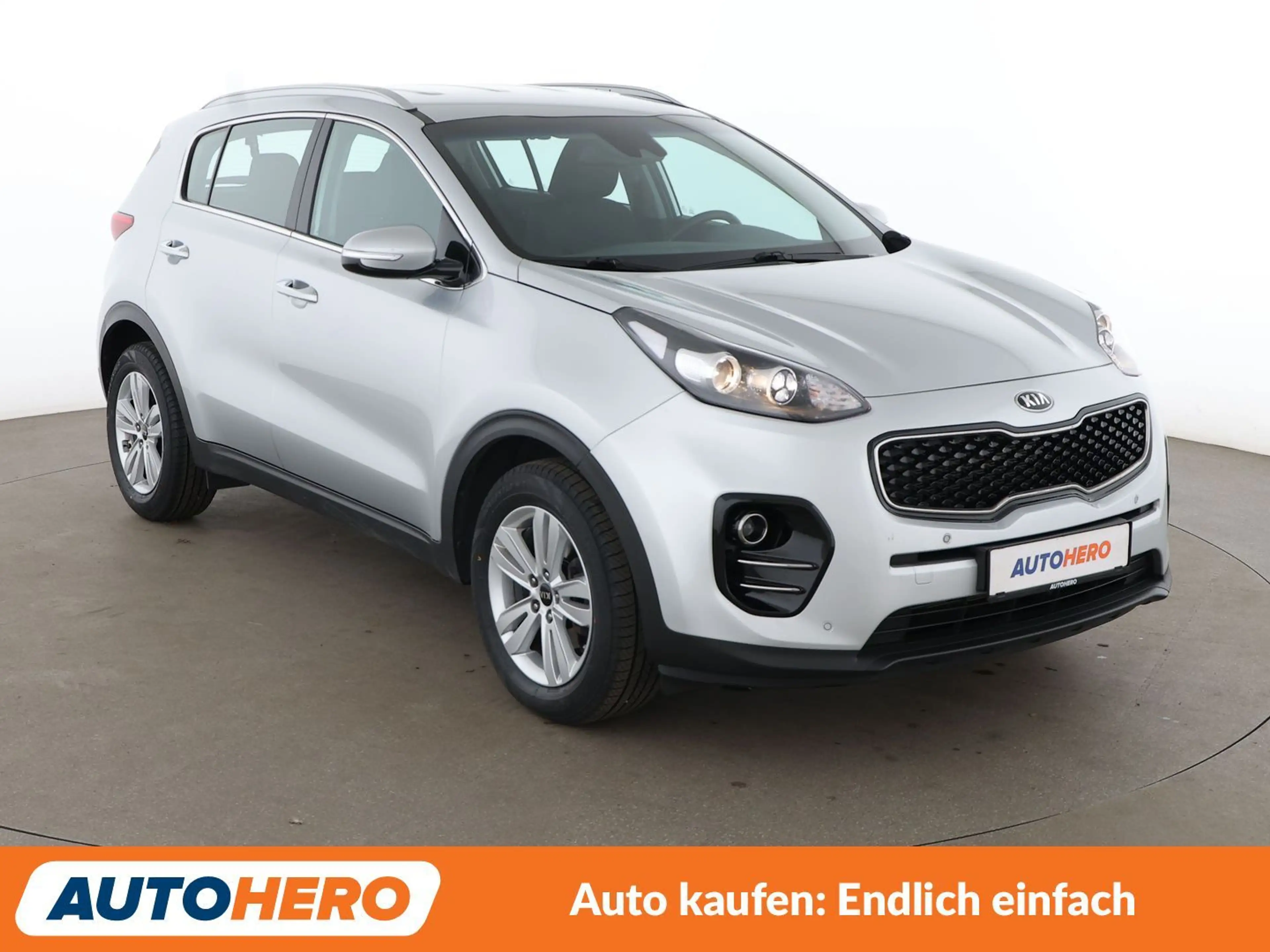 Kia Sportage 2.0 CRDi Vision 2WD*NAVI*TEMPO*CAM*PDC*SHZ* — photo 8