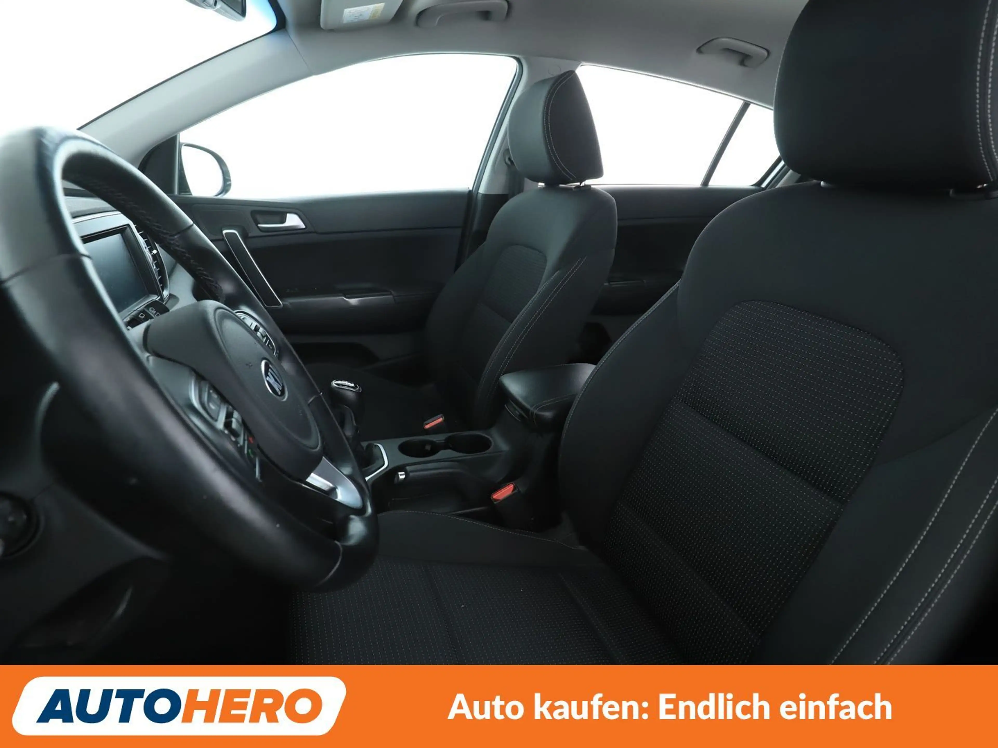Kia Sportage 2.0 CRDi Vision 2WD*NAVI*TEMPO*CAM*PDC*SHZ* — photo 10